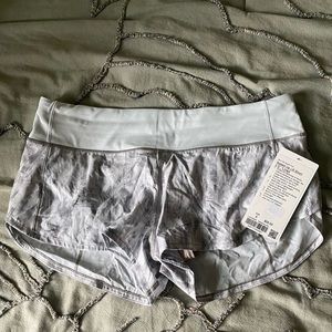 Lululemon Speed Up Short 2.5”